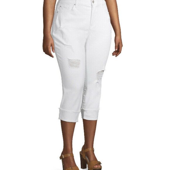 Terra & Sky Women's Plus Size Skinny Denim Capri - Picture 6 of 7